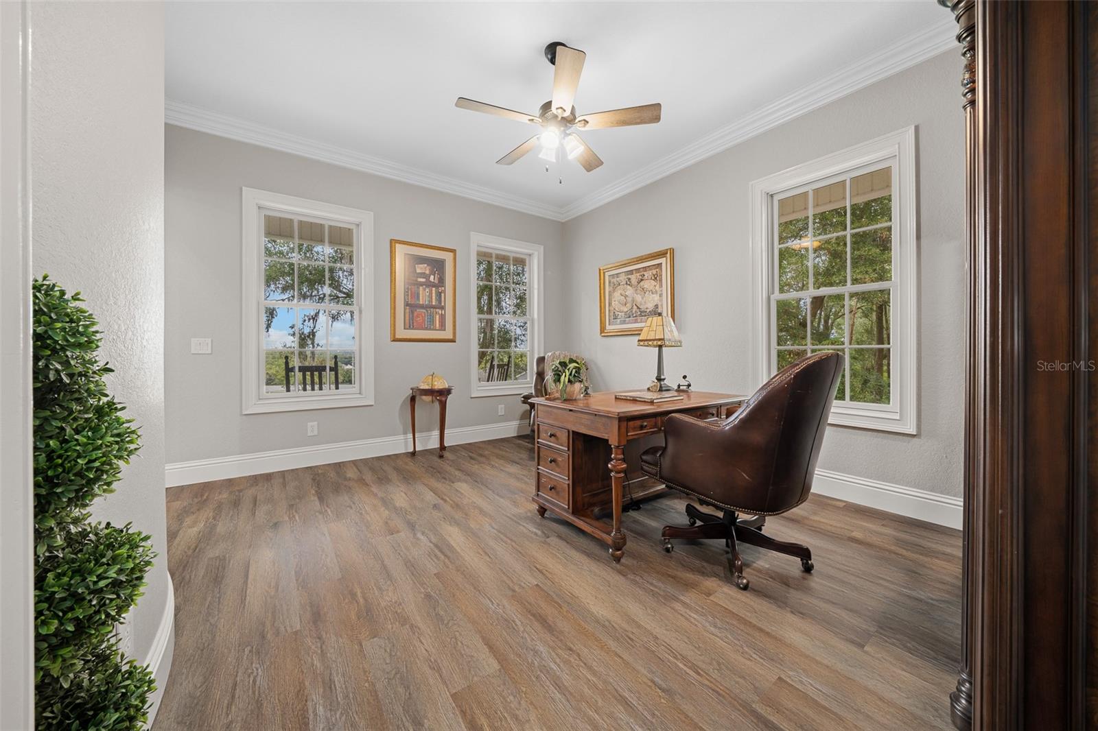 Image 11 of 100 For 2704 31st Street
