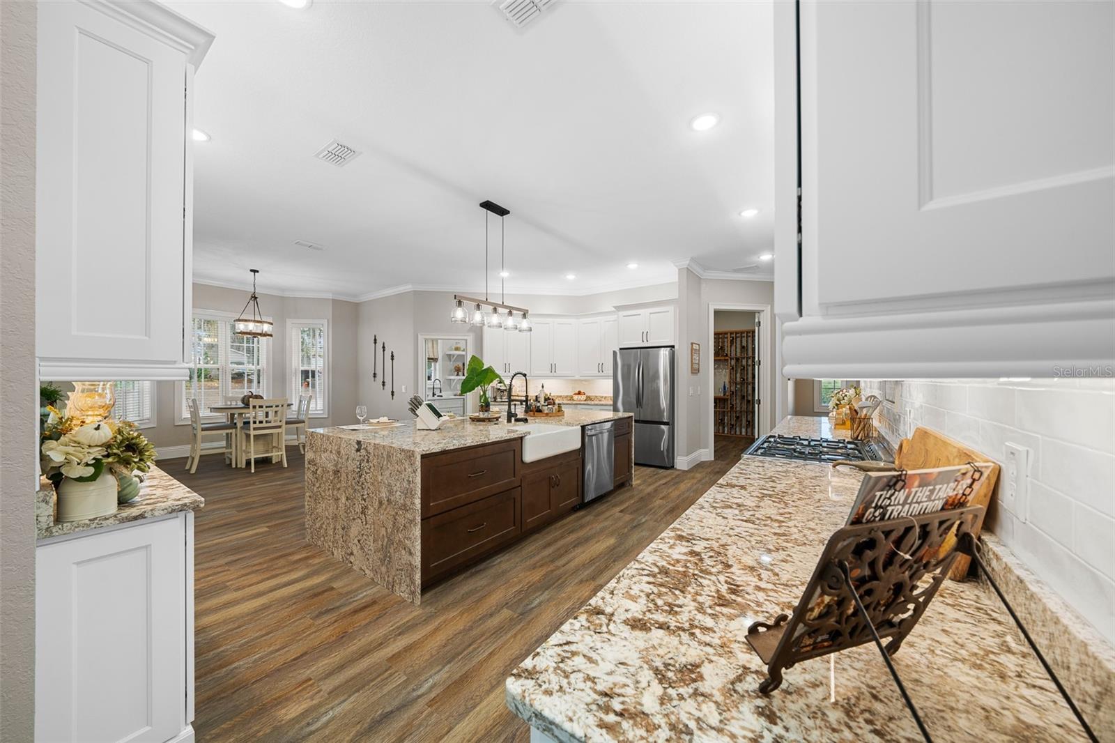 Image 17 of 100 For 2704 31st Street