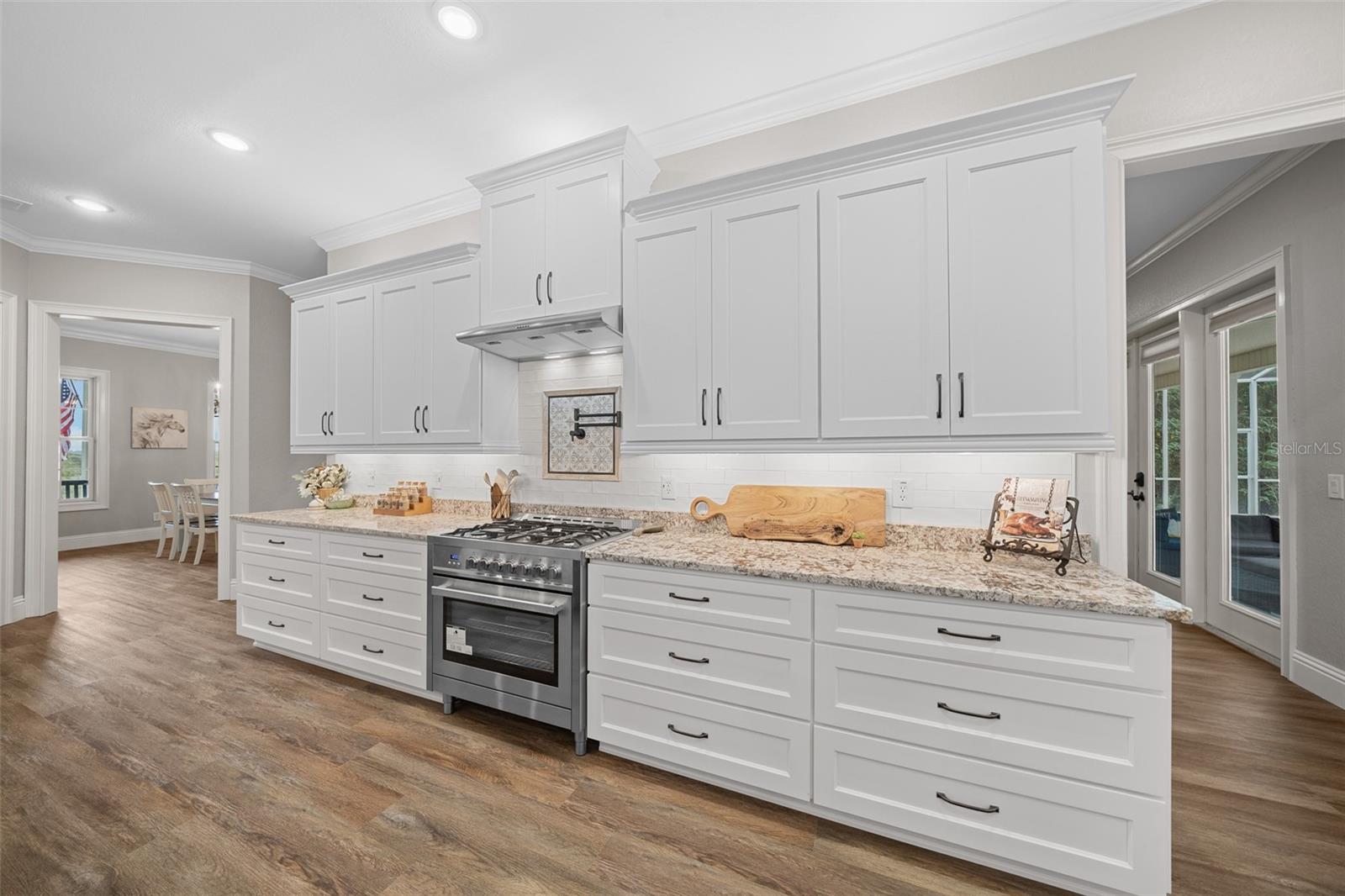 Image 19 of 100 For 2704 31st Street