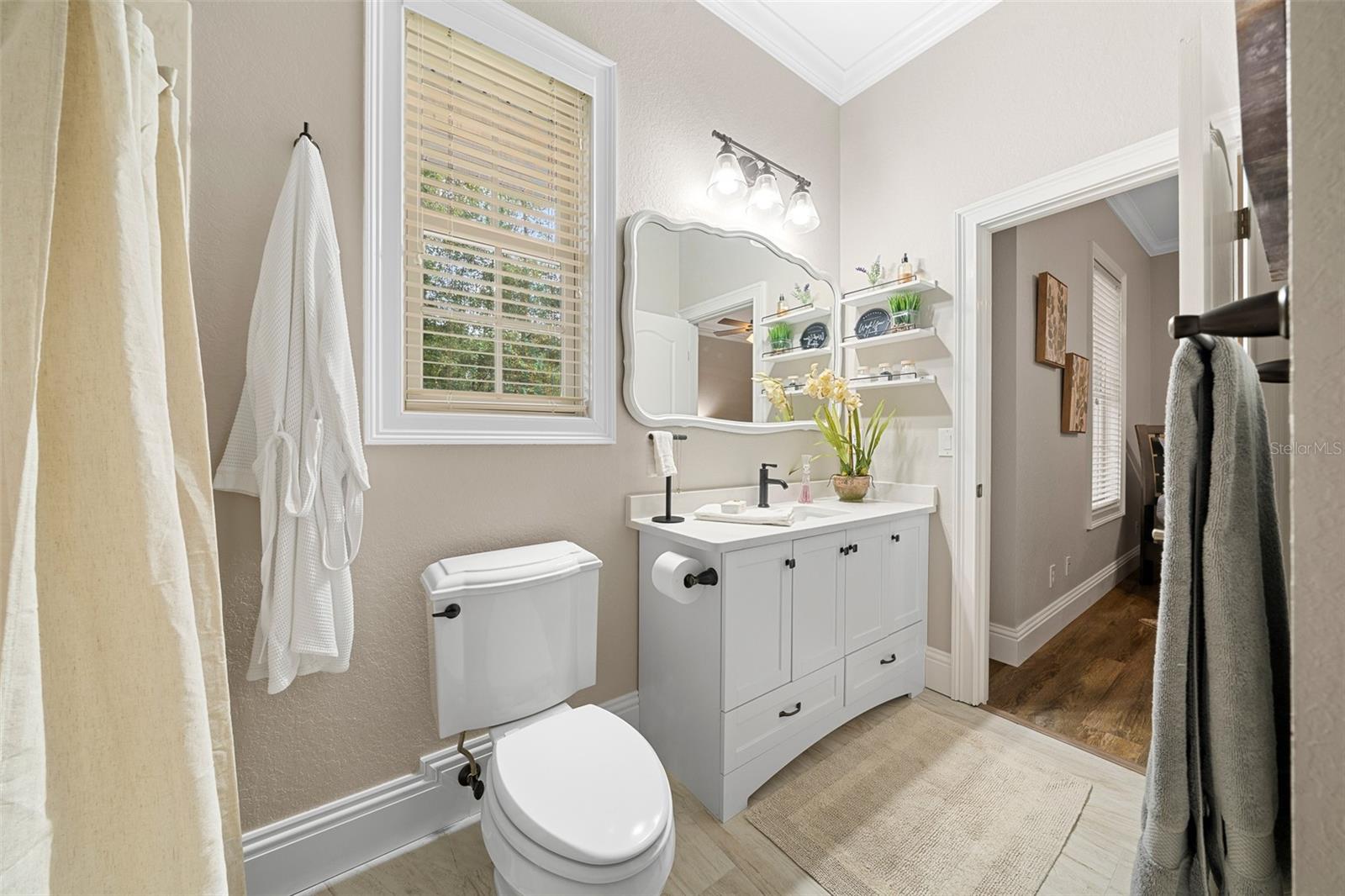 Image 37 of 100 For 2704 31st Street