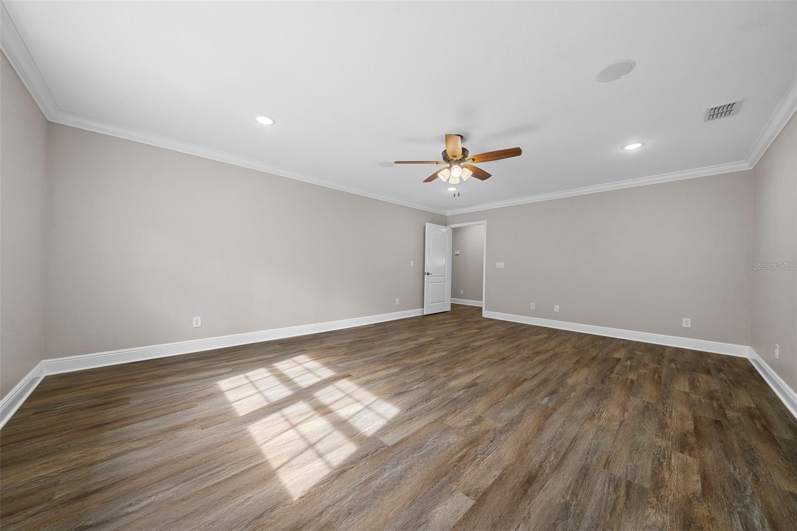 Image 50 of 100 For 2704 31st Street