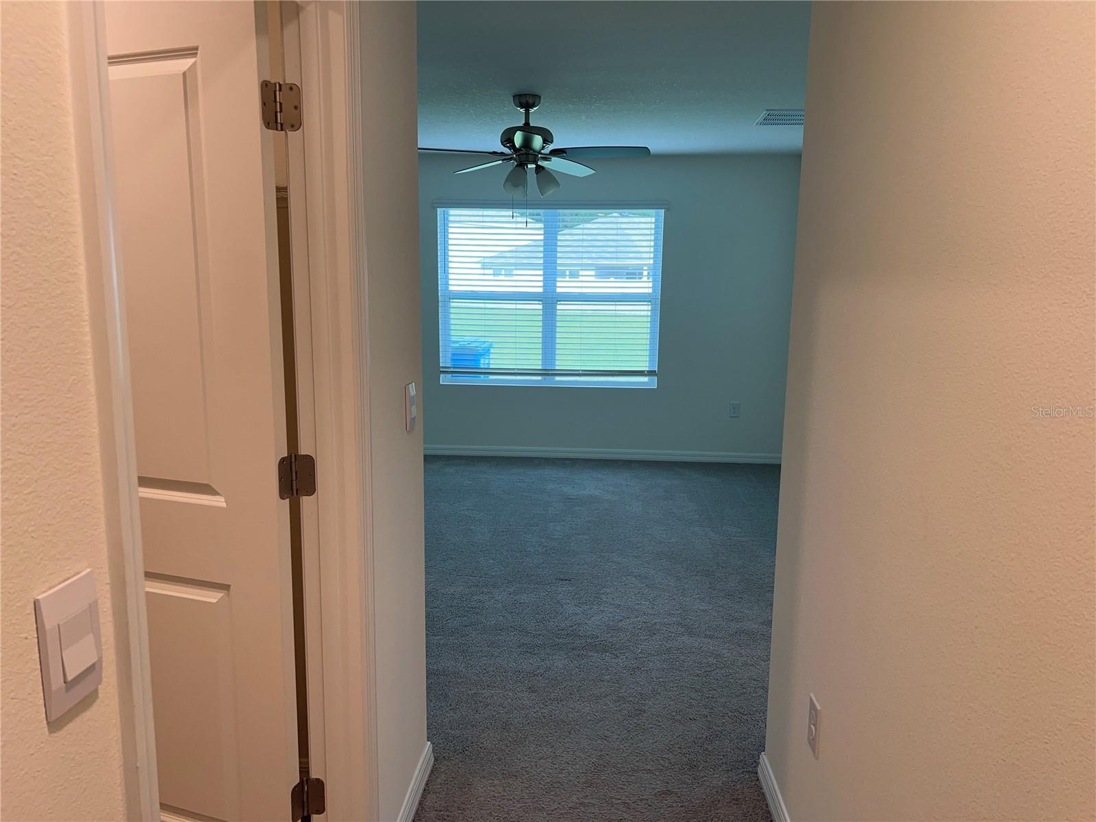Image 11 of 35 For 19147 164 Place