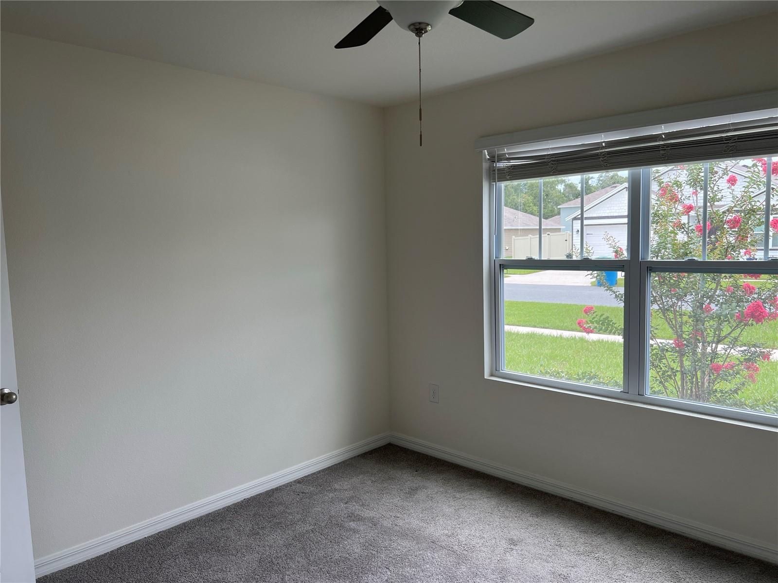 Image 24 of 35 For 19147 164 Place