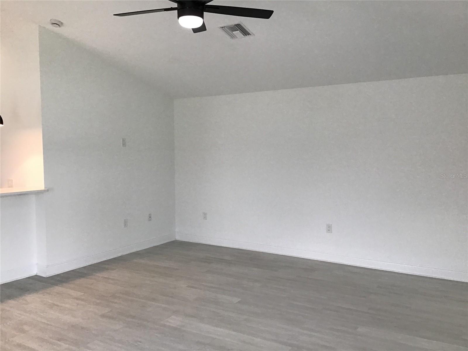 Listing photo id 14 for Address Not Provided