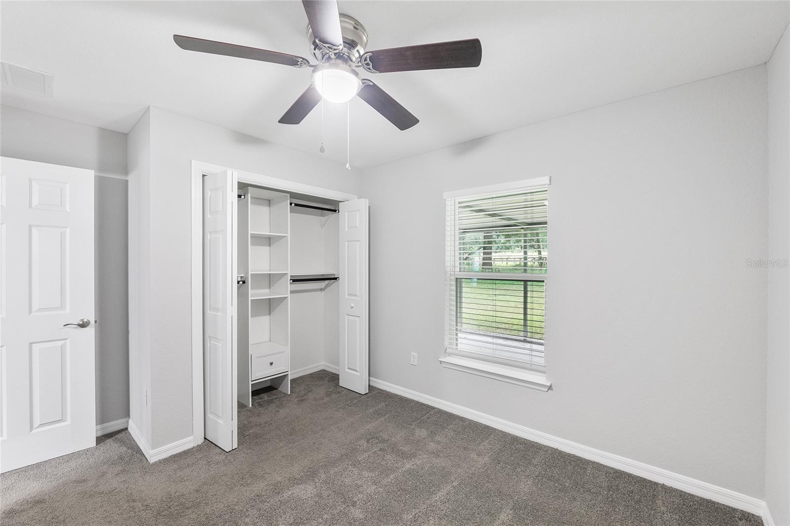 Listing photo id 33 for 14375 16th Place