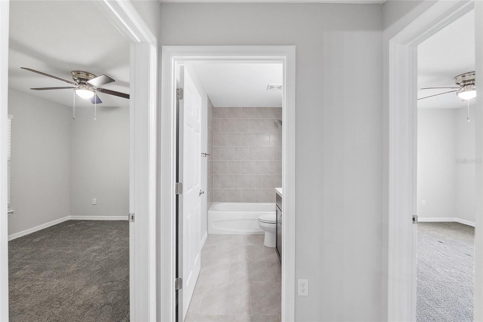 Listing photo id 35 for 14375 16th Place