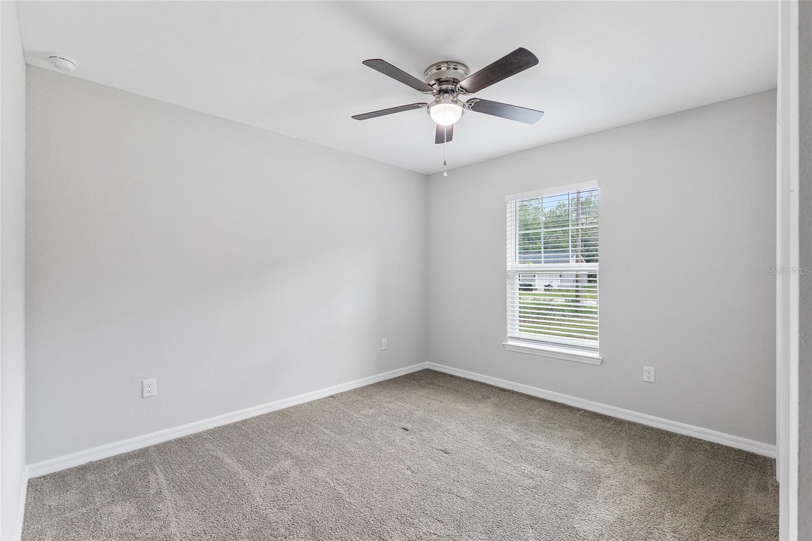 Listing photo id 37 for 14375 16th Place