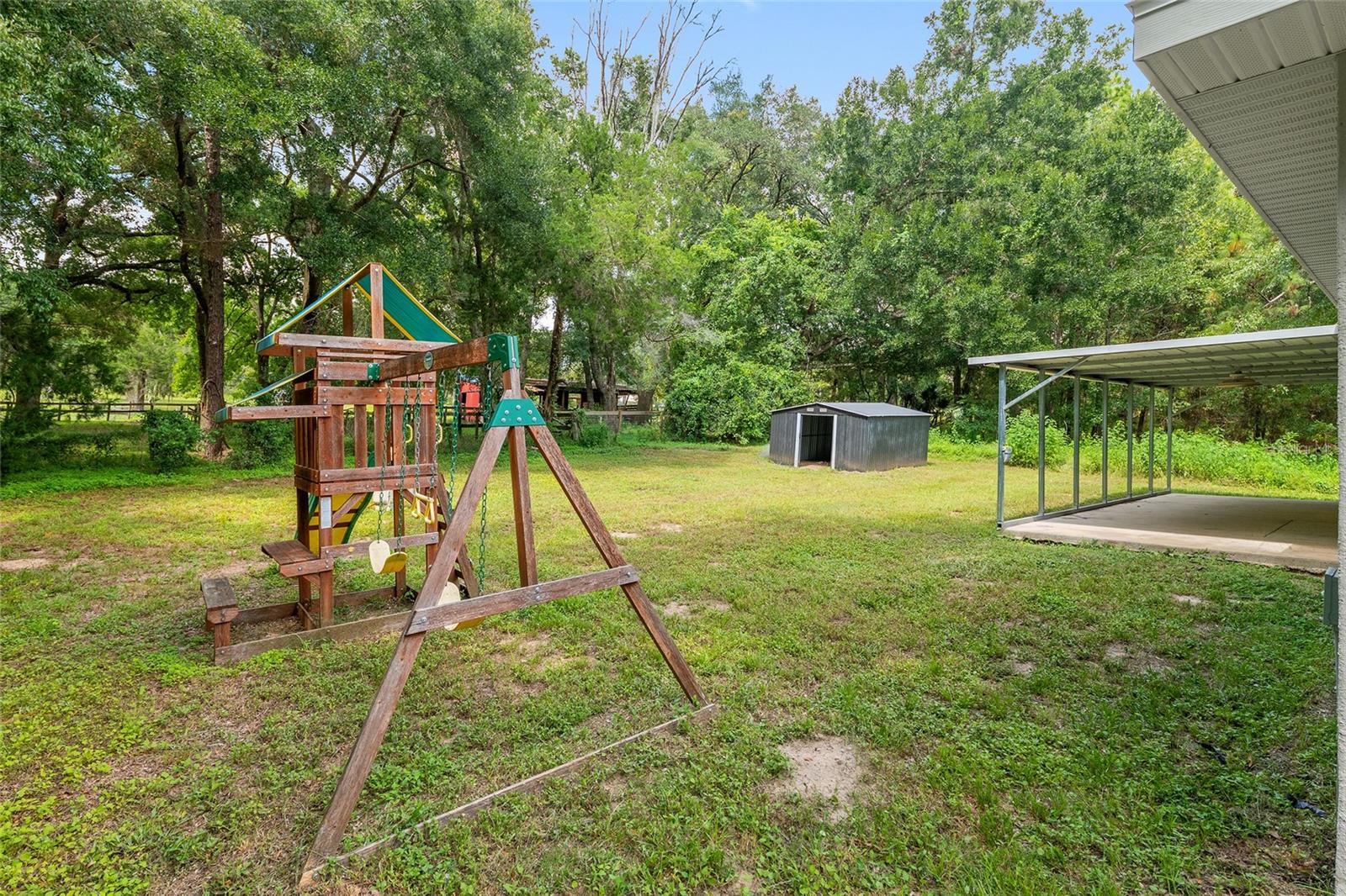 Listing photo id 49 for 14375 16th Place