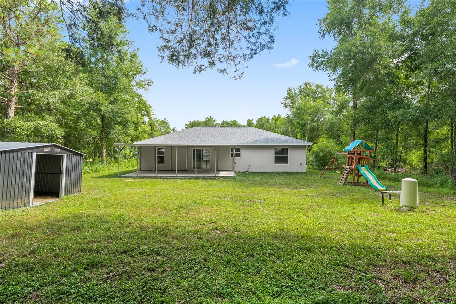 Listing photo id 51 for 14375 16th Place