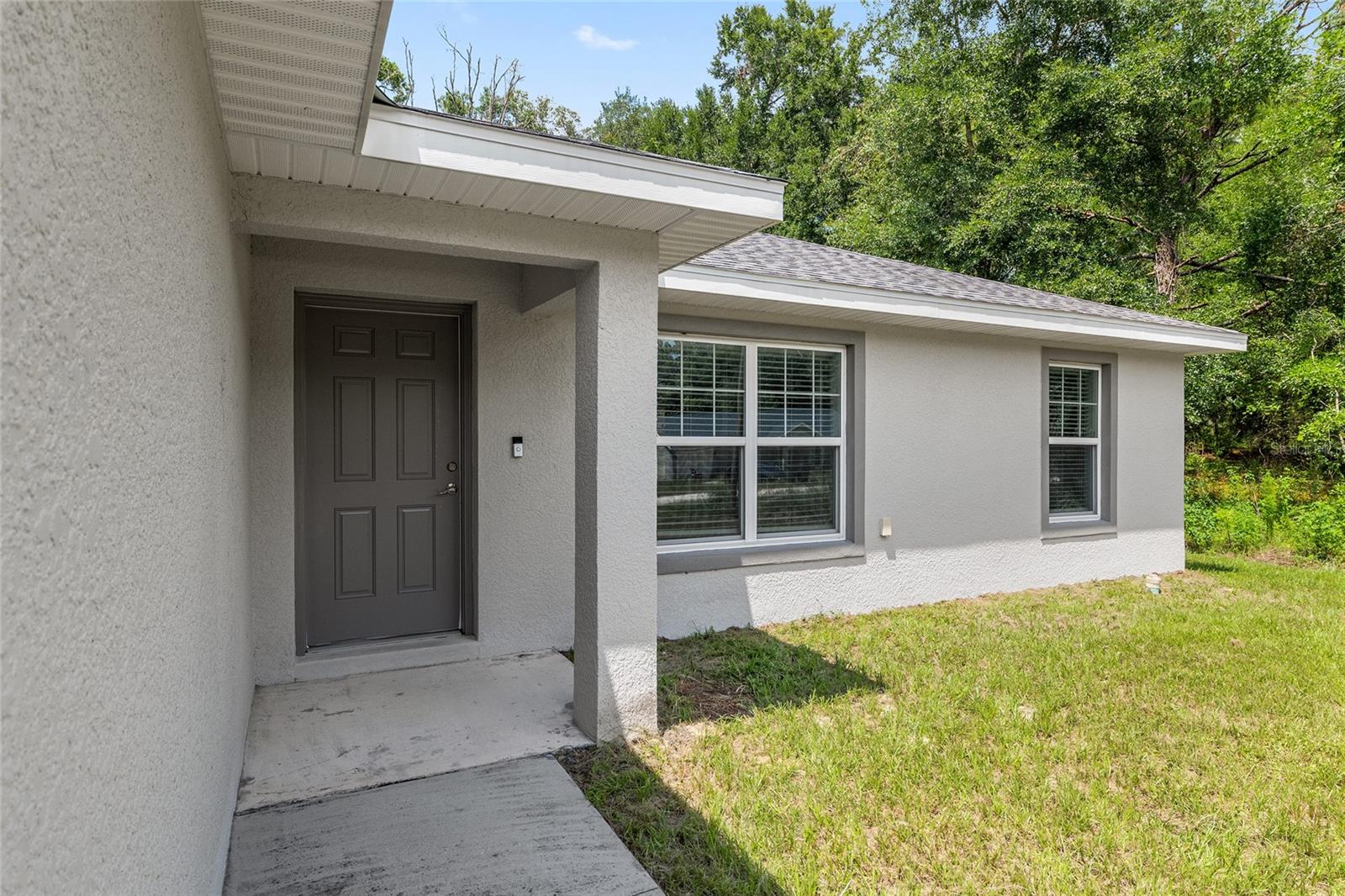 Listing photo id 4 for 14375 16th Place