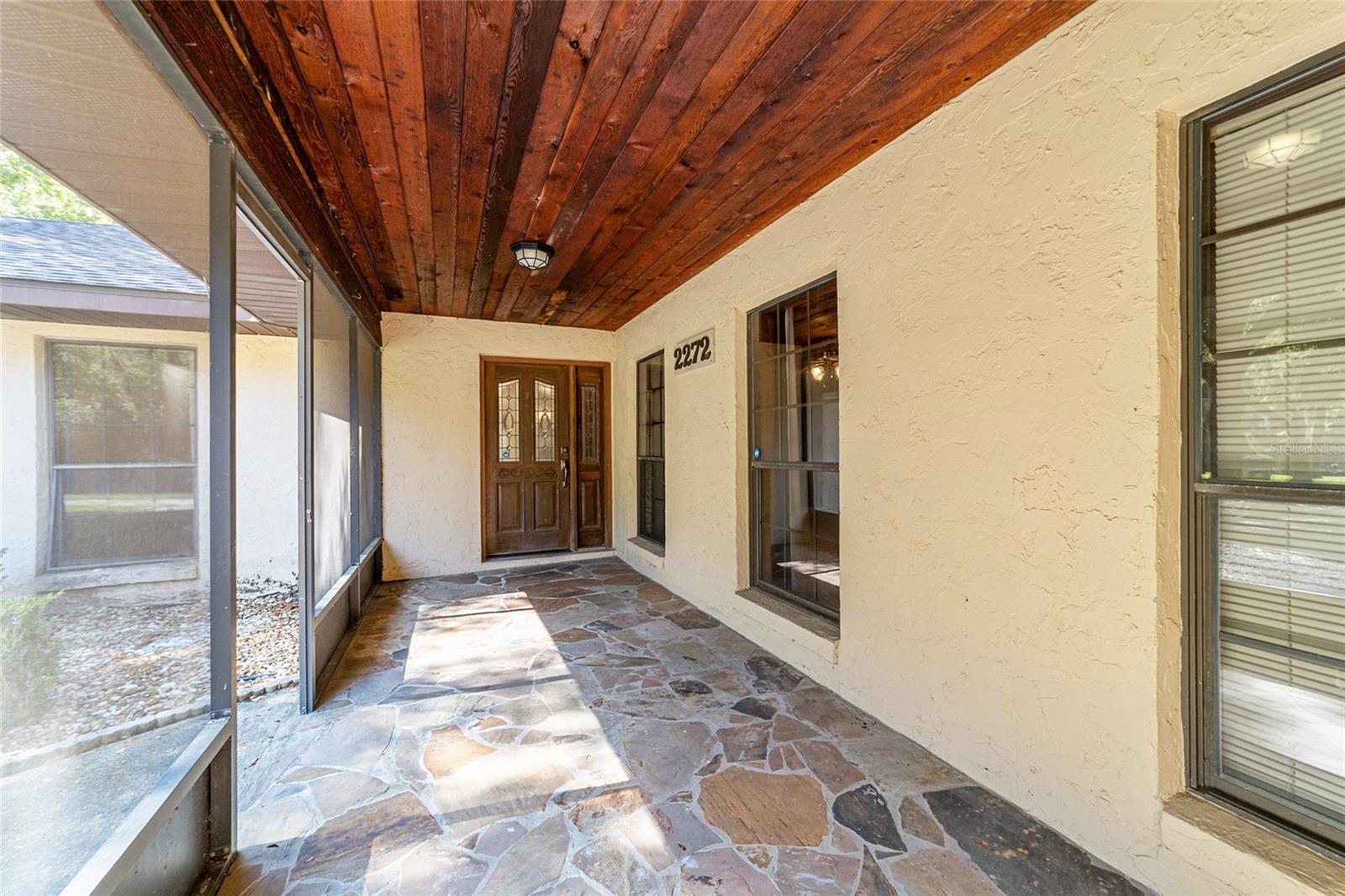 Image 12 of 98 For 2272 Grandview Avenue