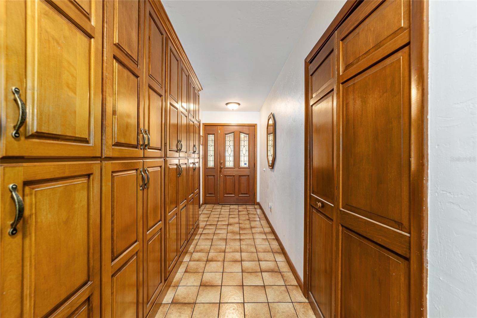 Image 15 of 98 For 2272 Grandview Avenue