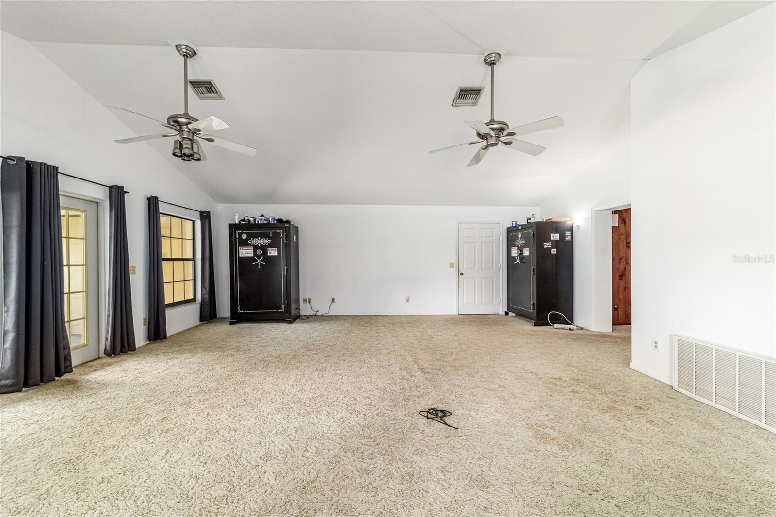 Image 27 of 98 For 2272 Grandview Avenue