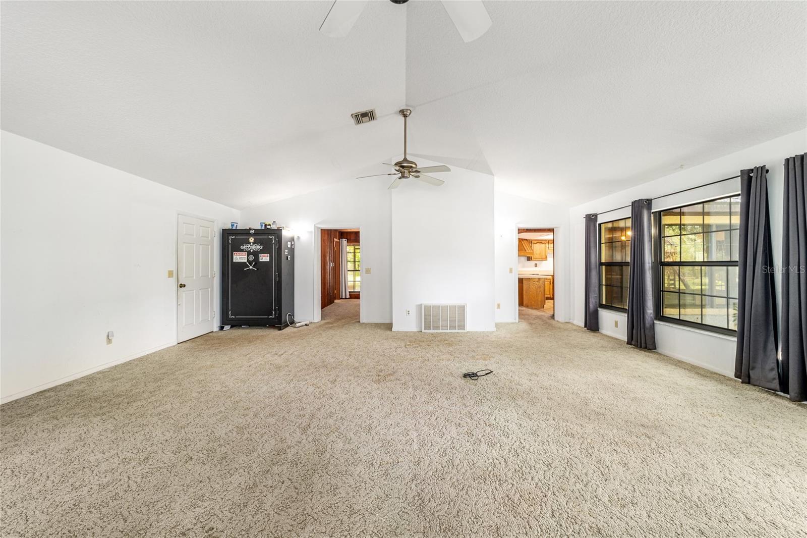 Image 29 of 98 For 2272 Grandview Avenue
