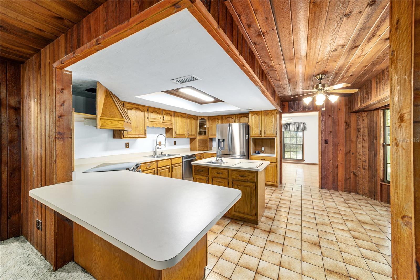 Image 30 of 98 For 2272 Grandview Avenue