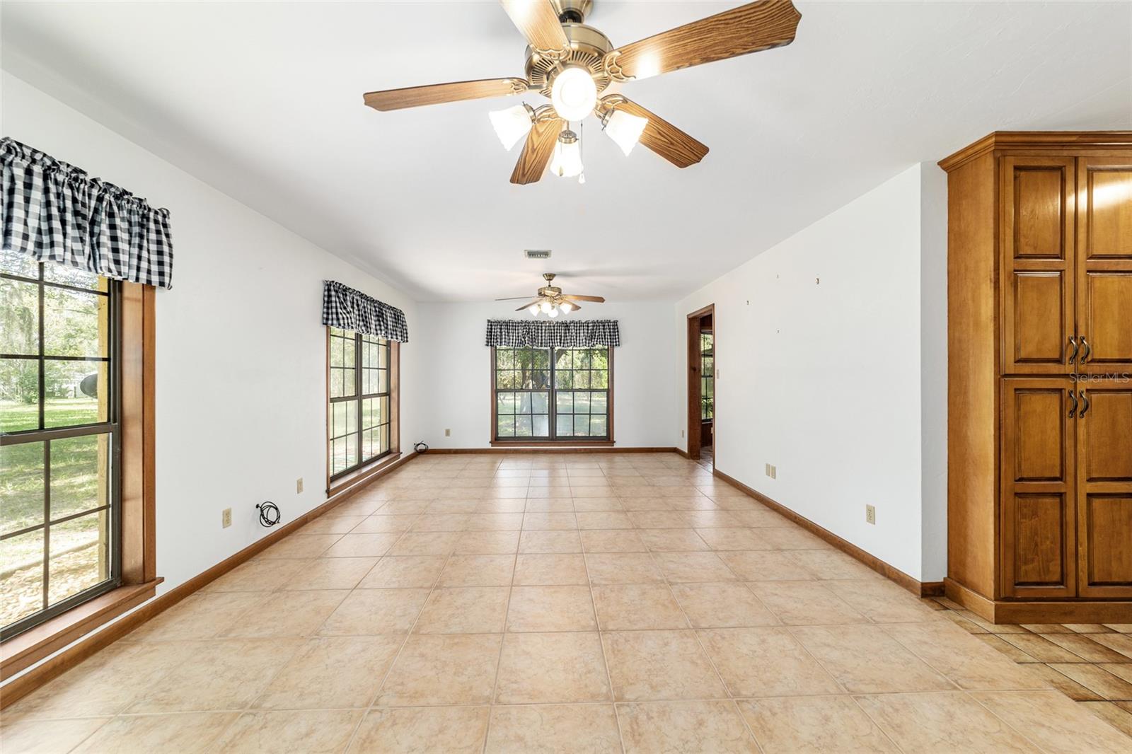 Image 45 of 98 For 2272 Grandview Avenue