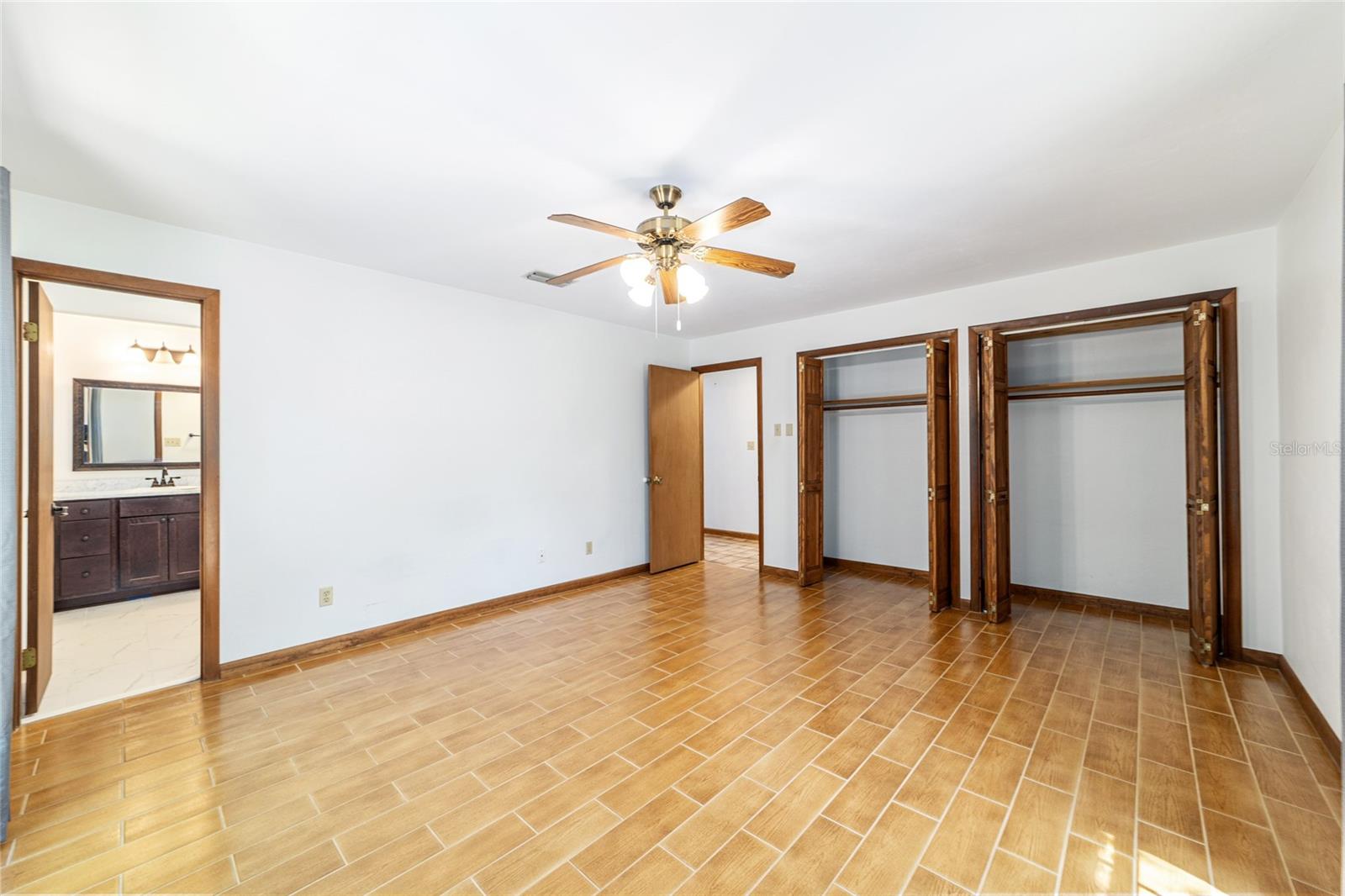 Image 49 of 98 For 2272 Grandview Avenue