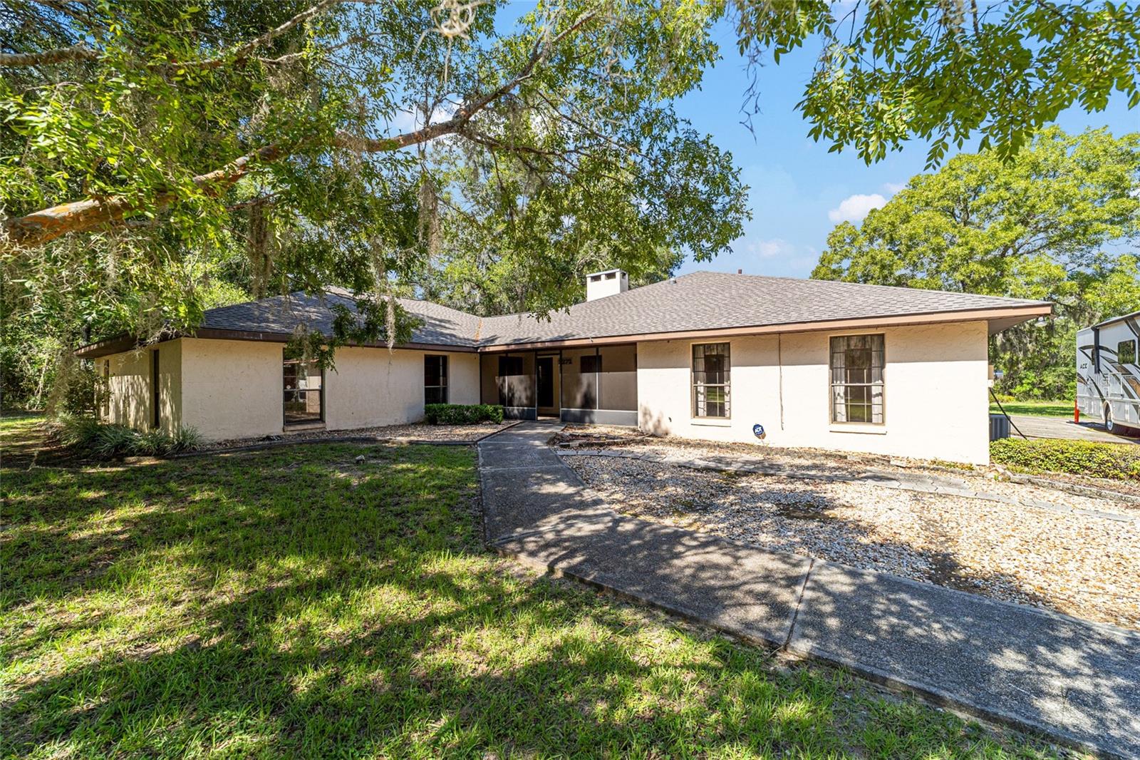 Image 6 of 98 For 2272 Grandview Avenue