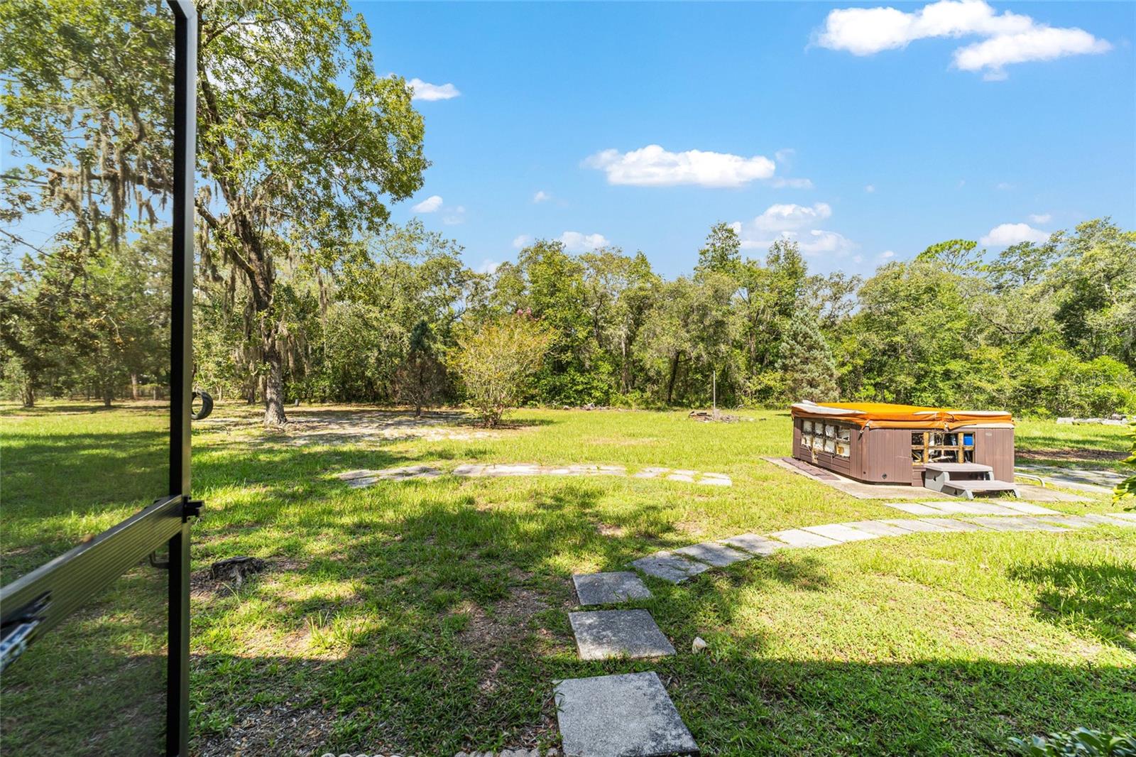 Image 80 of 98 For 2272 Grandview Avenue