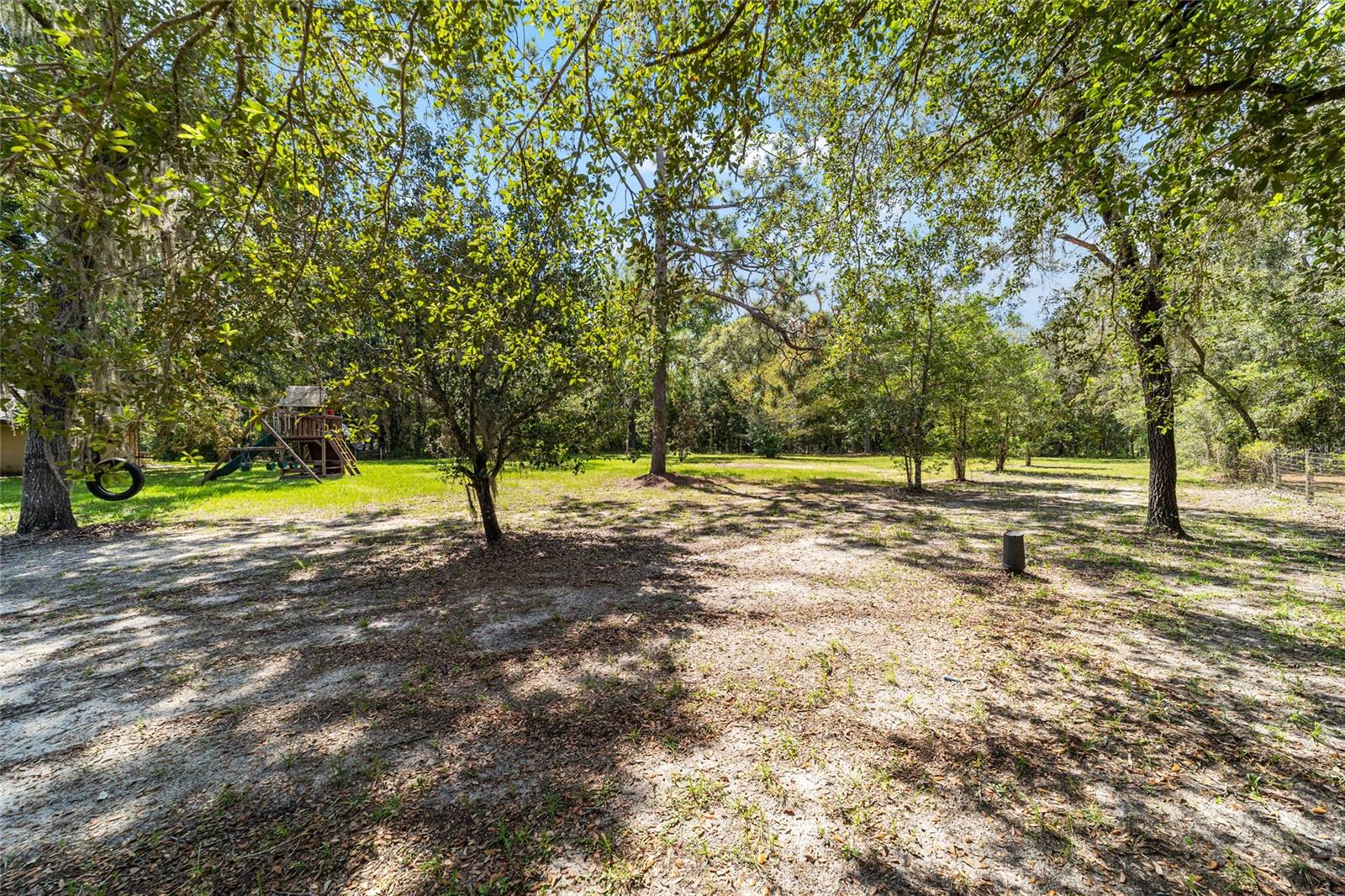 Image 91 of 98 For 2272 Grandview Avenue