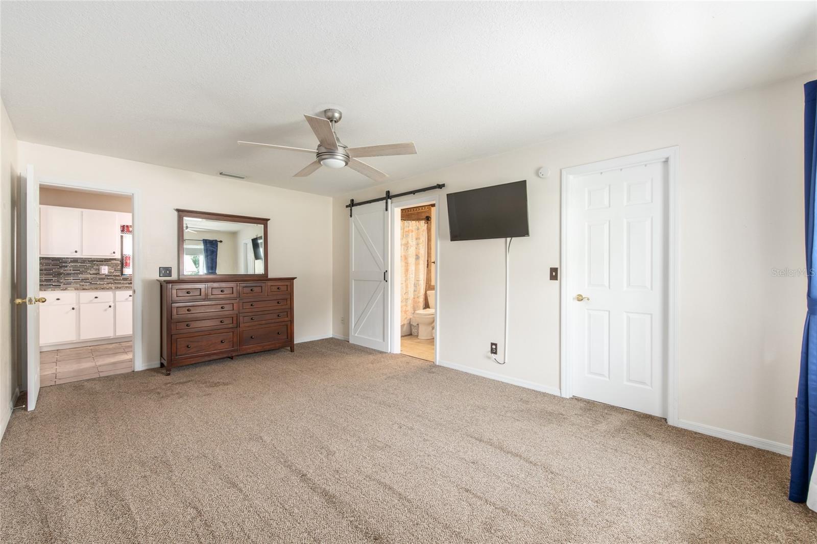 Image 36 of 65 For 4276 19th Avenue