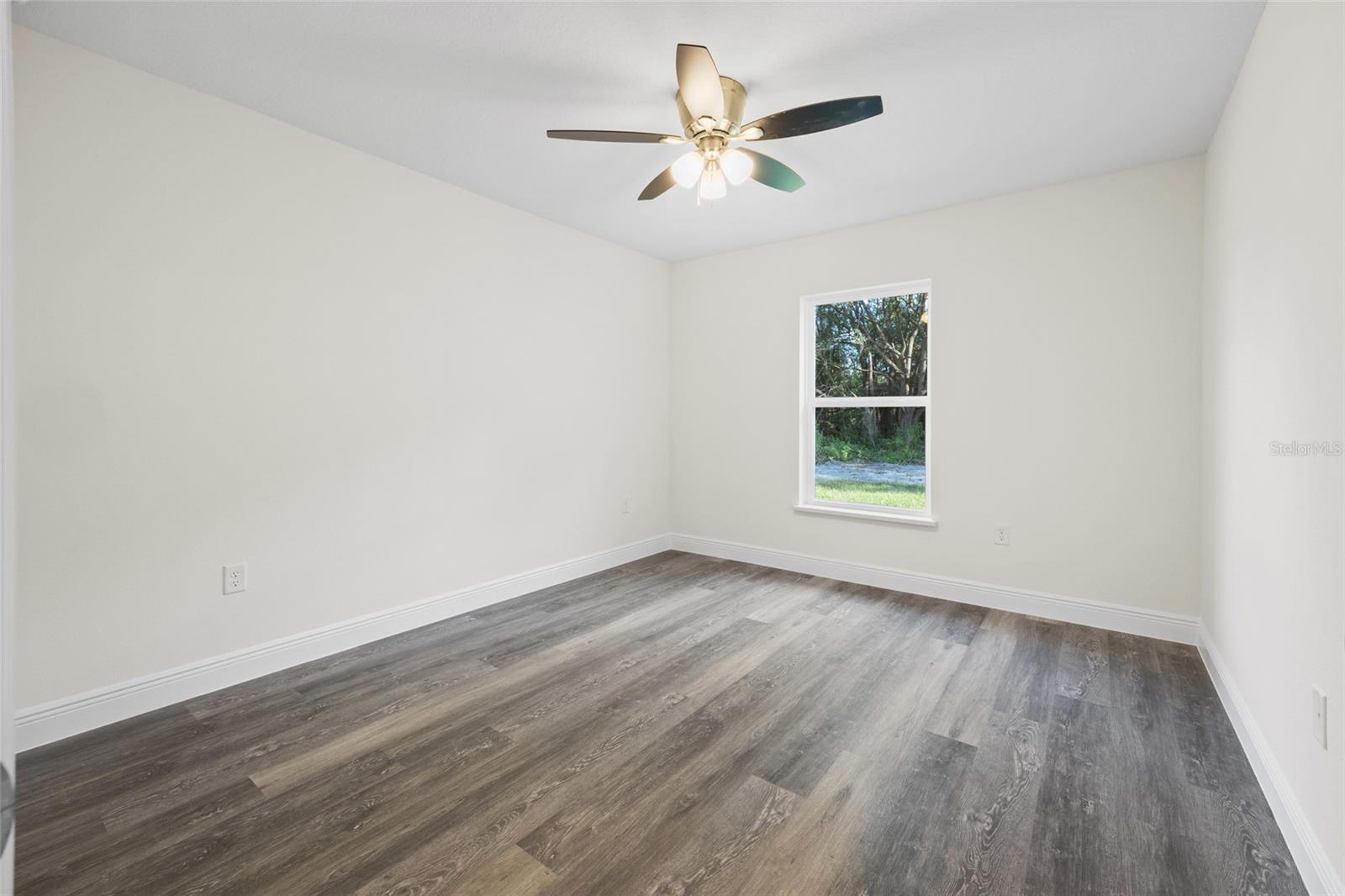Image 18 of 34 For 13357 114th Lane