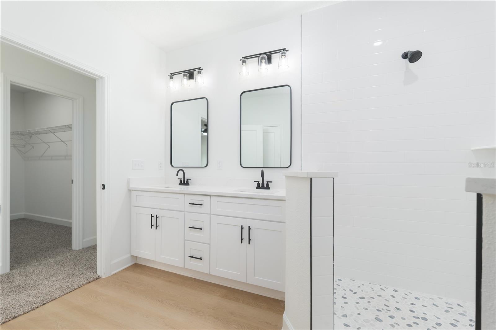 Image 14 of 27 For 241 35th Street
