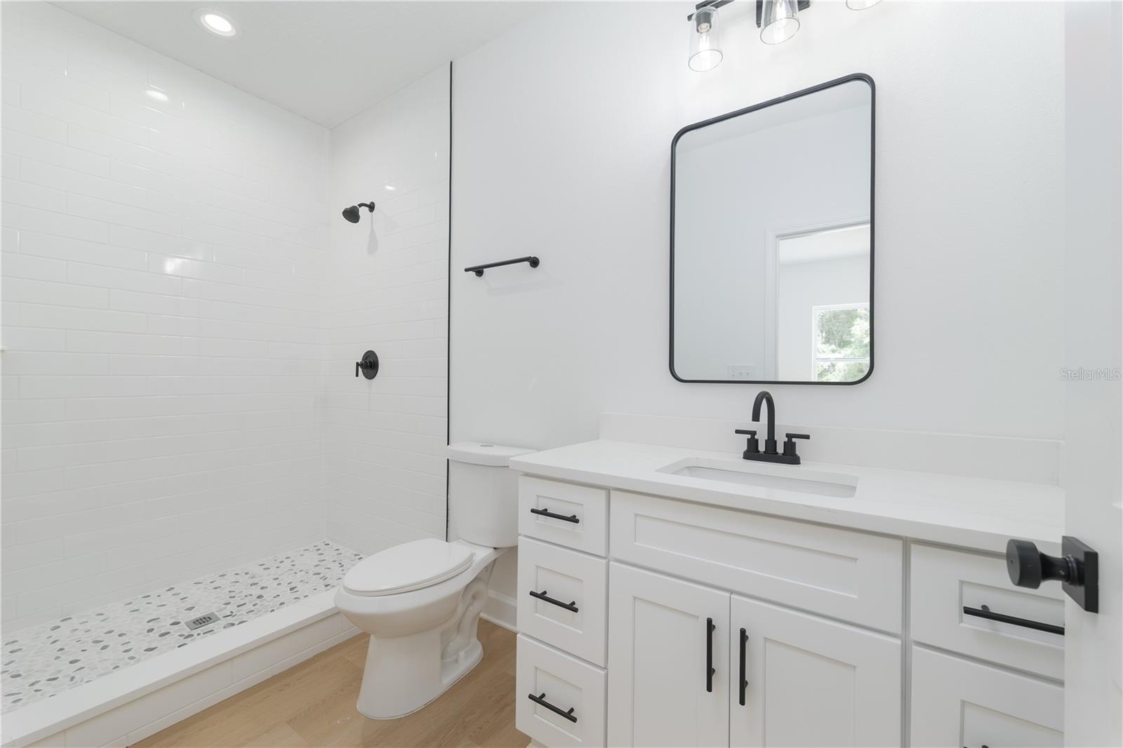 Image 21 of 27 For 241 35th Street