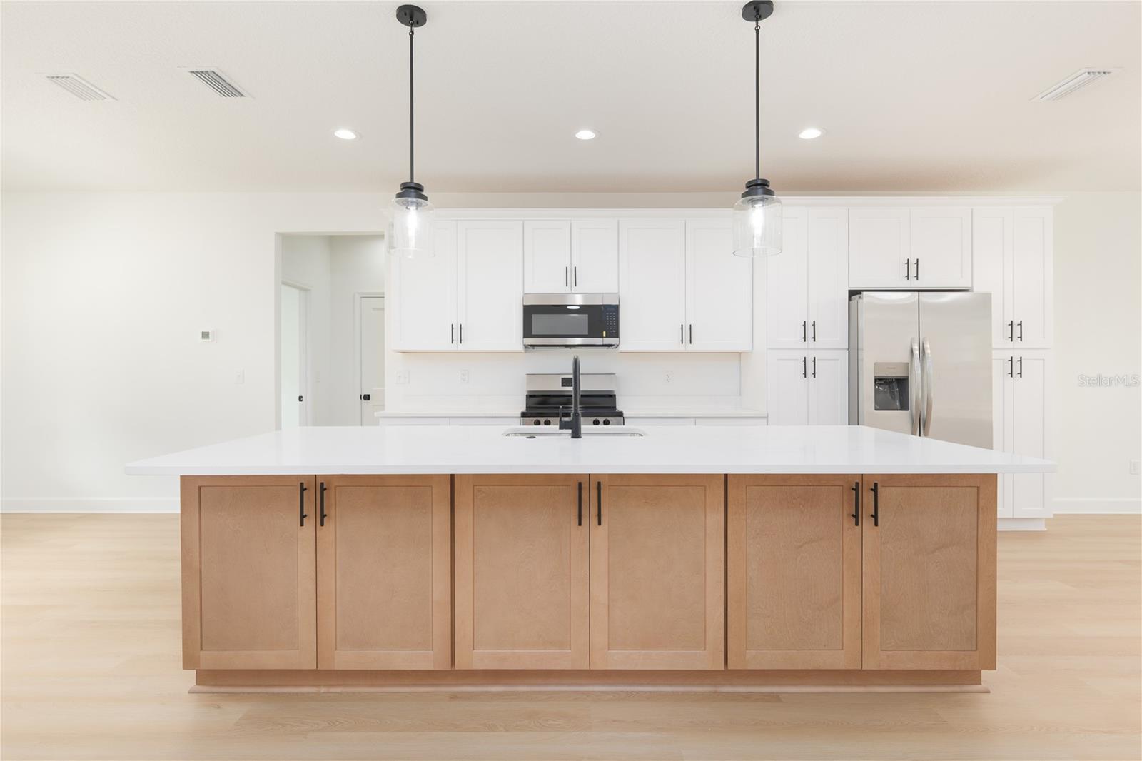Image 5 of 27 For 241 35th Street