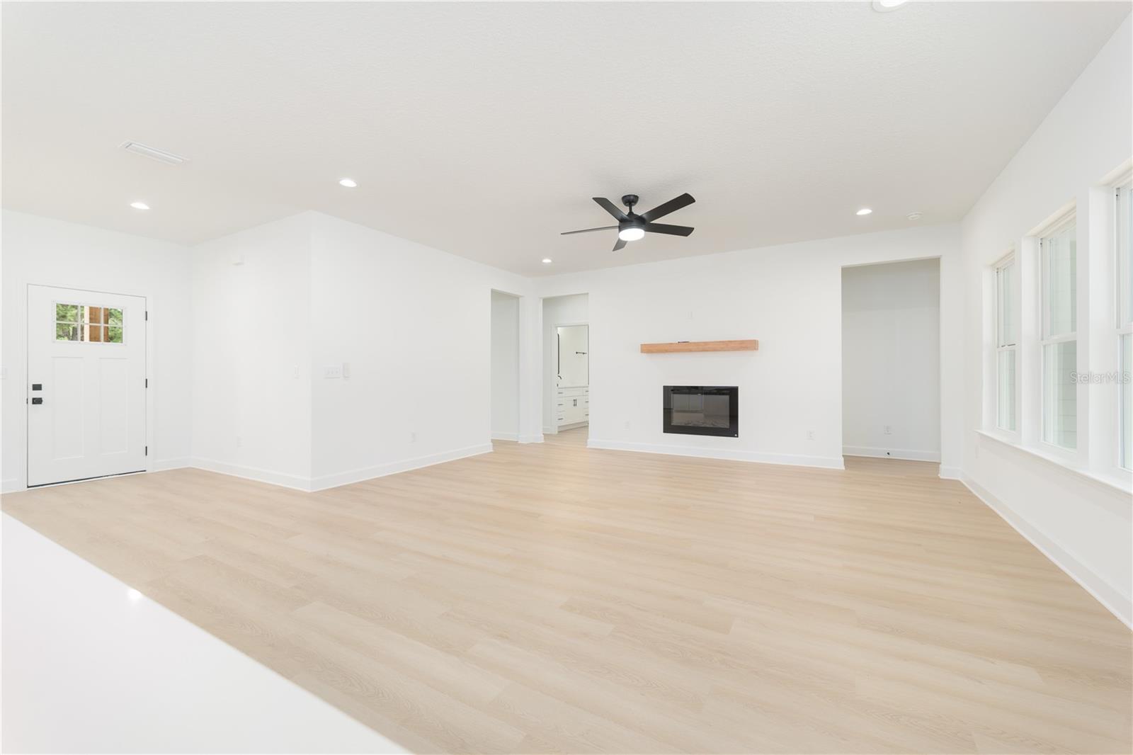 Image 9 of 27 For 241 35th Street