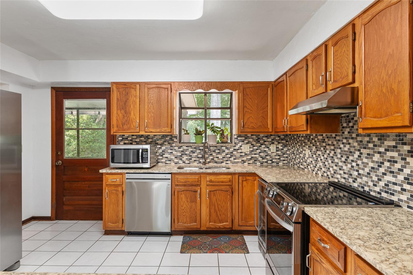 Image 20 of 73 For 3560 30th Boulevard