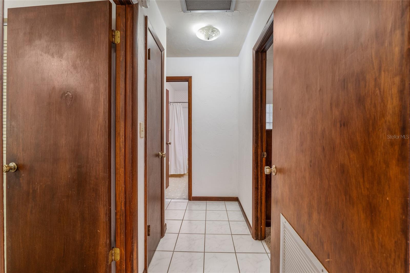 Image 38 of 73 For 3560 30th Boulevard