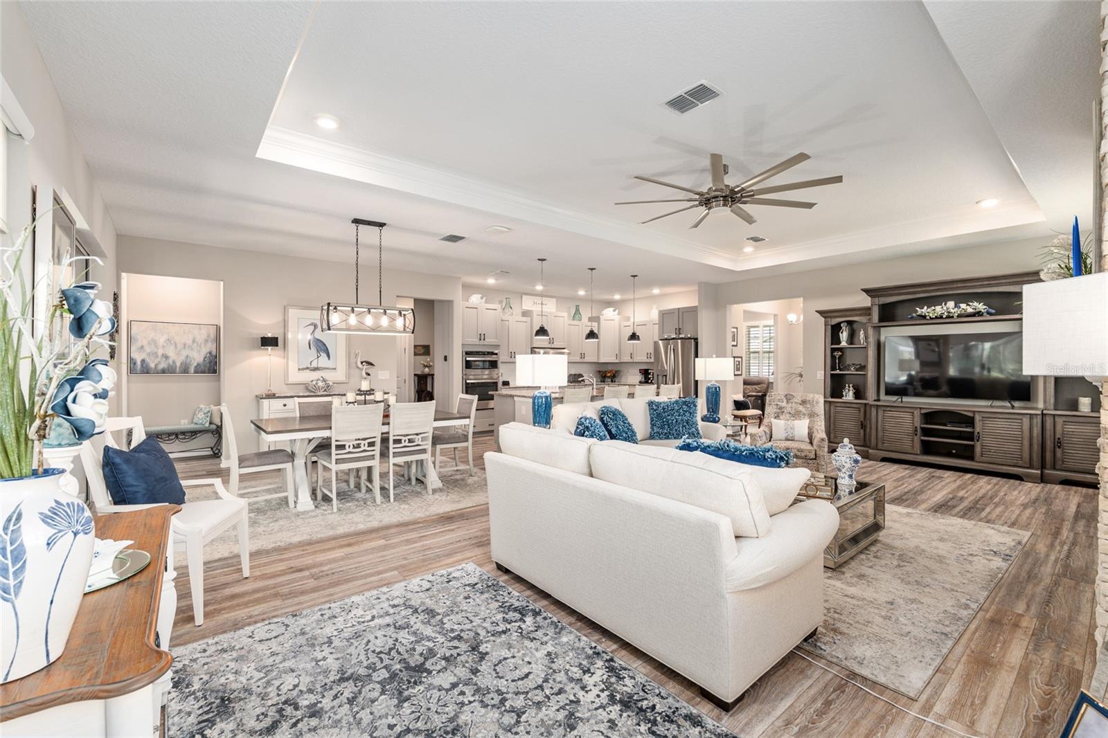 Image 21 of 94 For 9055 106th Avenue