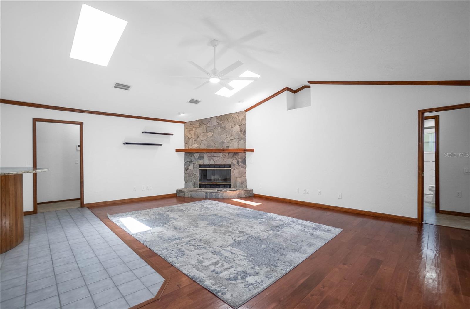 Image 20 of 64 For 5540 Rosedale Circle