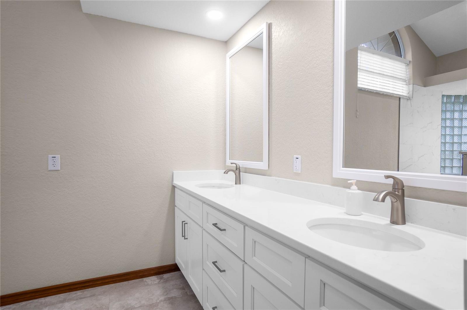 Image 27 of 64 For 5540 Rosedale Circle