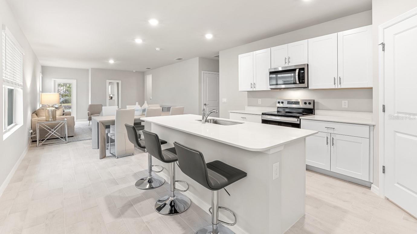 Listing photo id 4 for 2994 21st Court Road