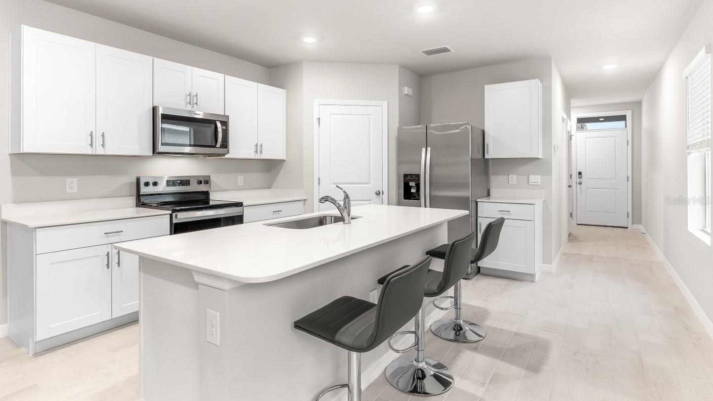 Listing photo id 5 for 2994 21st Court Road