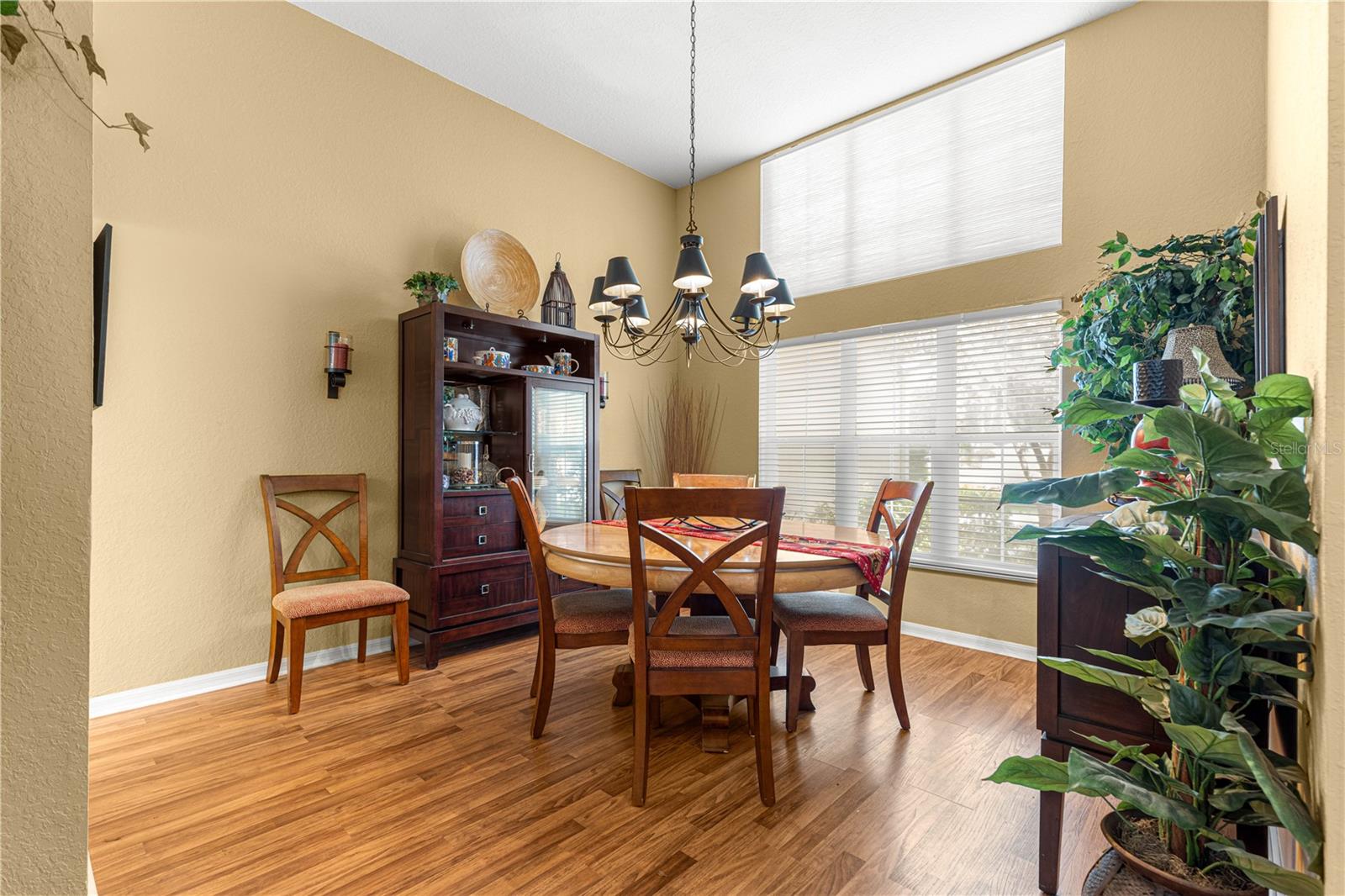 Image 18 of 53 For 6742 117th Street