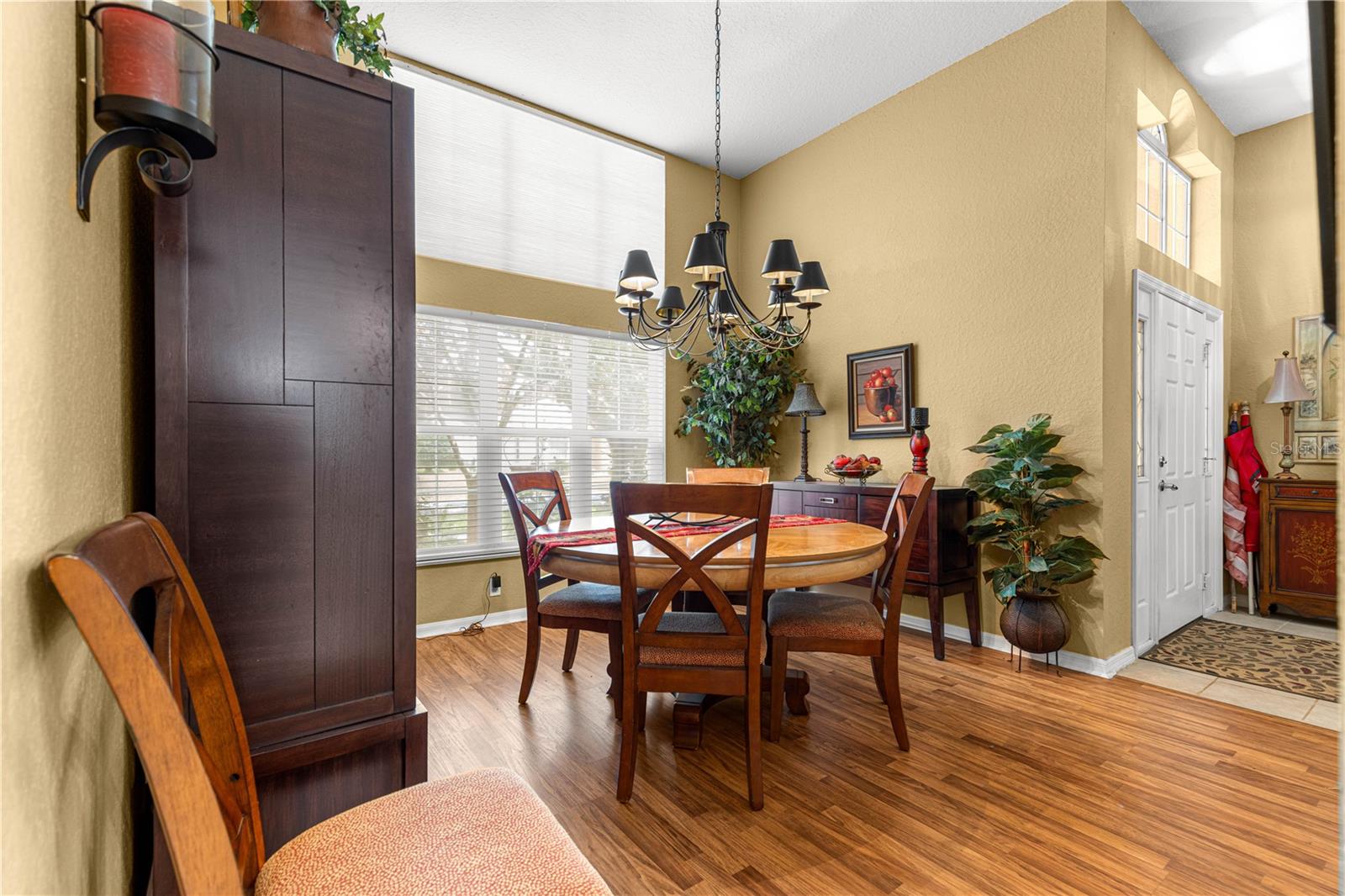 Image 19 of 53 For 6742 117th Street