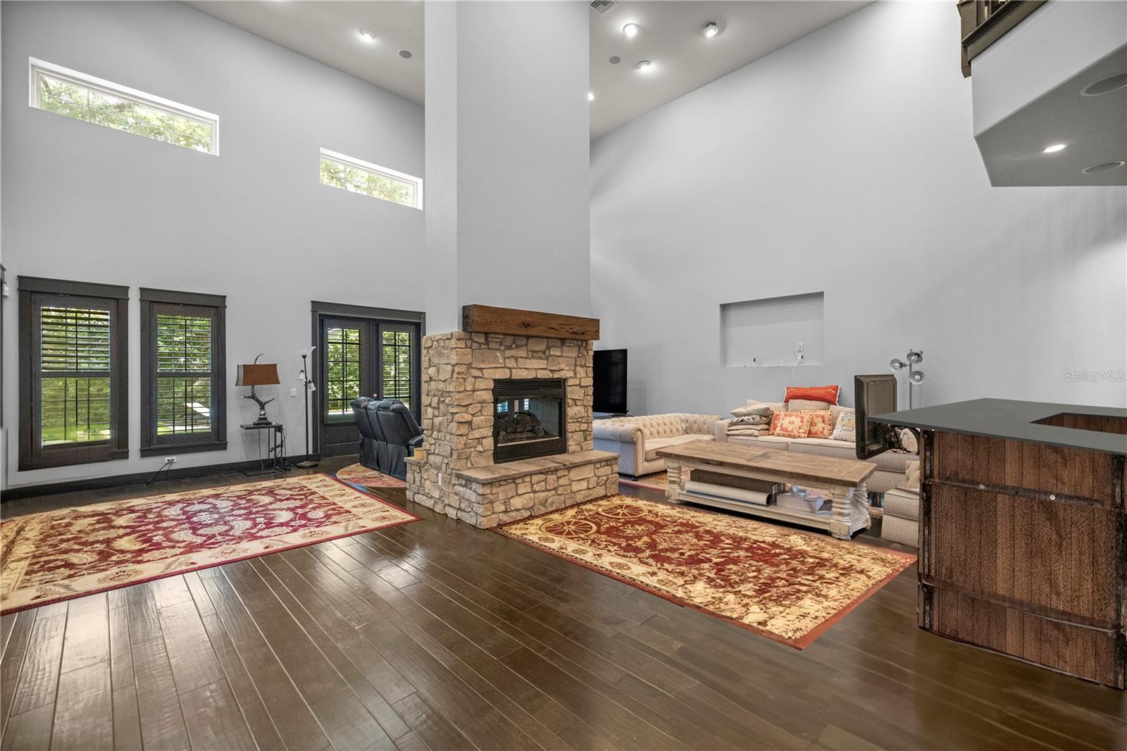Image 21 of 51 For 1151 10th Street