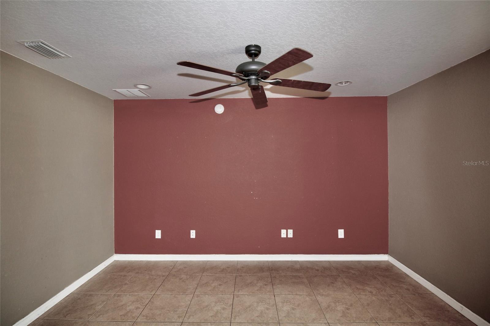 Image 12 of 52 For 5739 40th Street
