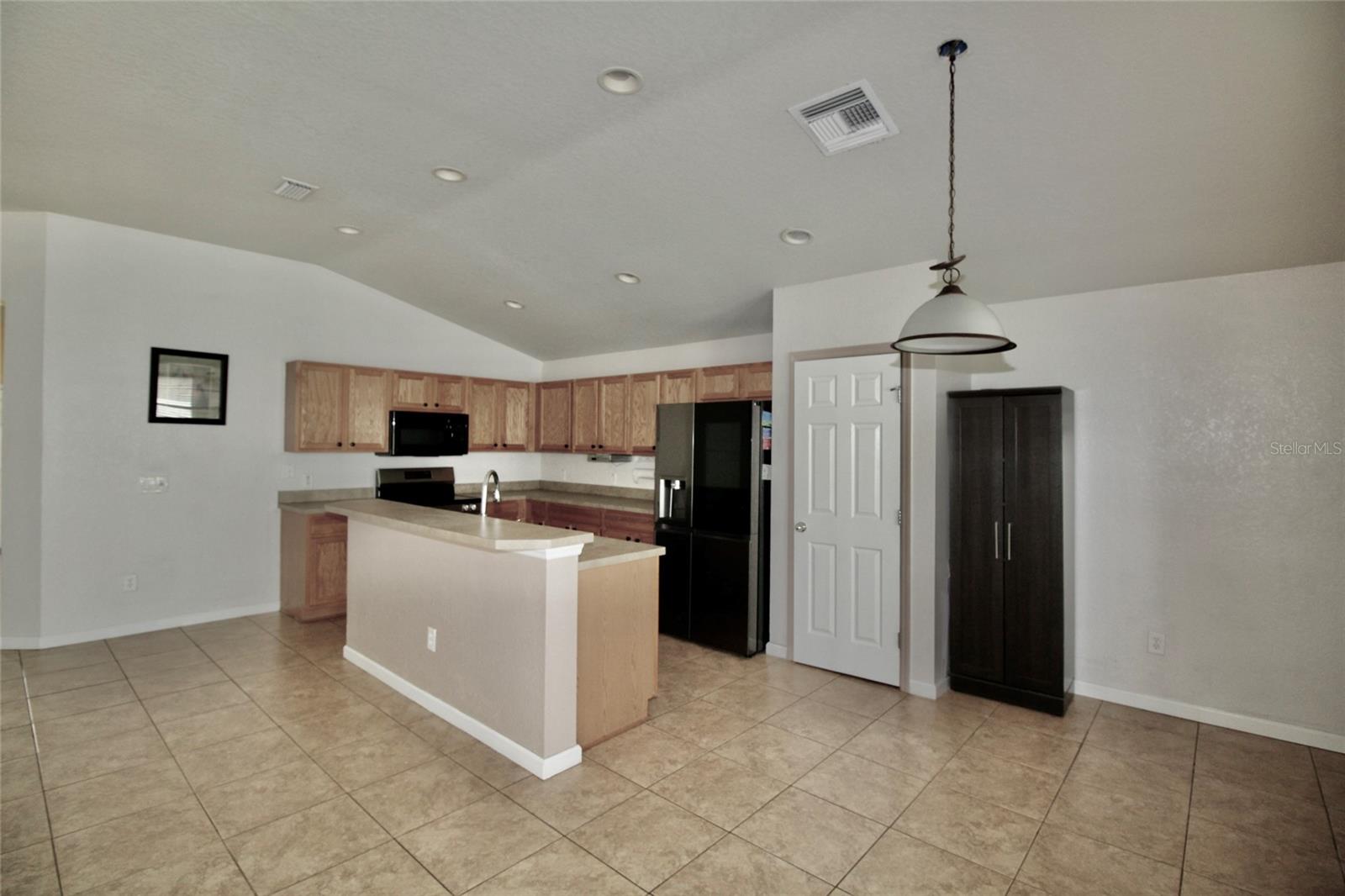 Image 16 of 52 For 5739 40th Street