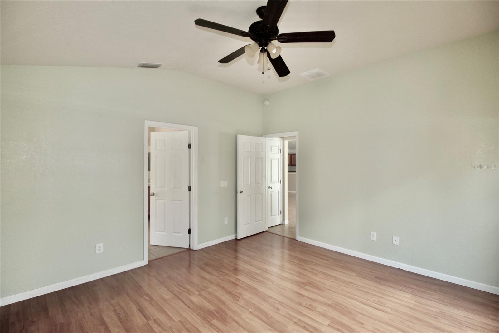 Image 20 of 52 For 5739 40th Street