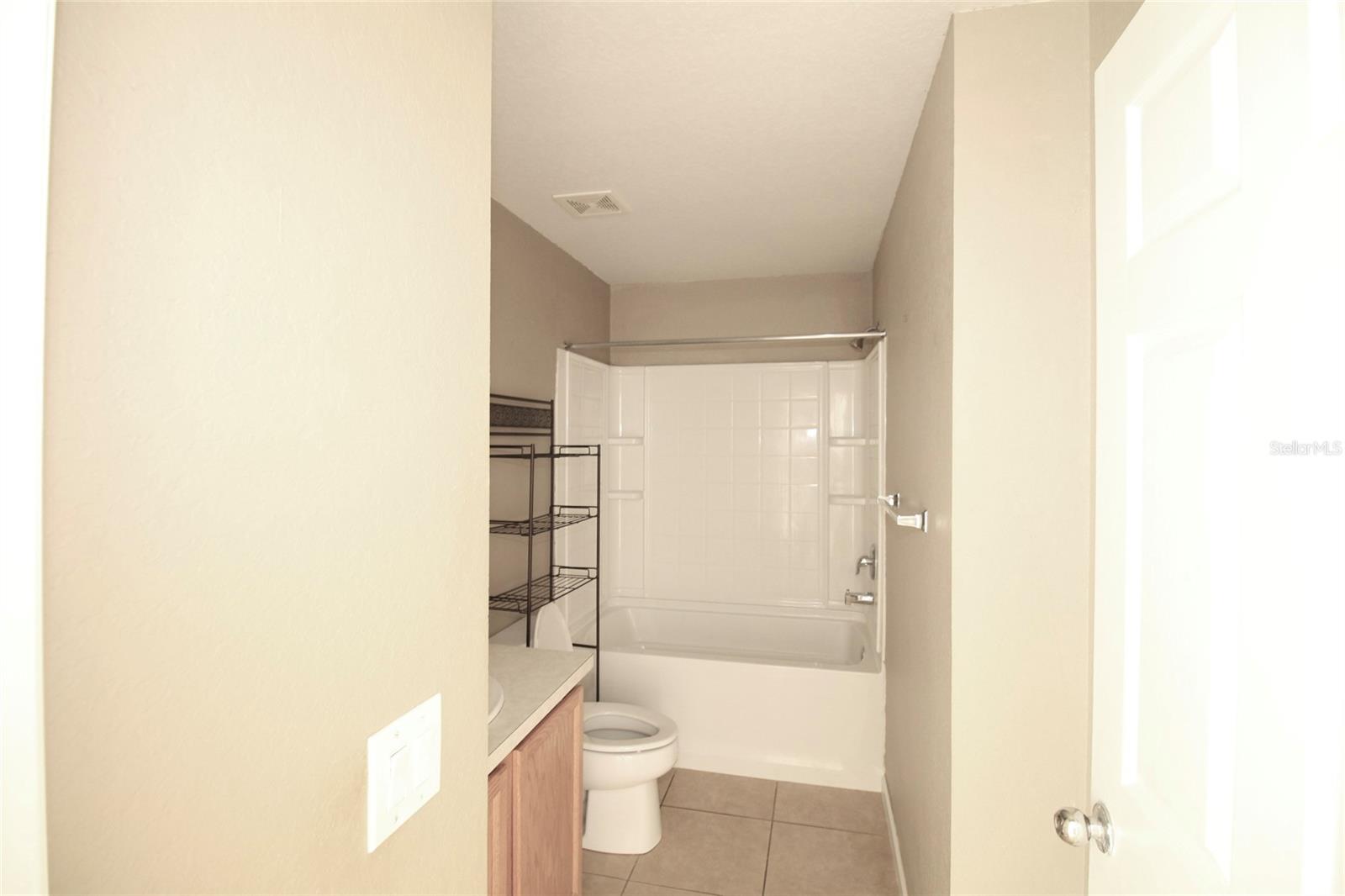Image 27 of 52 For 5739 40th Street