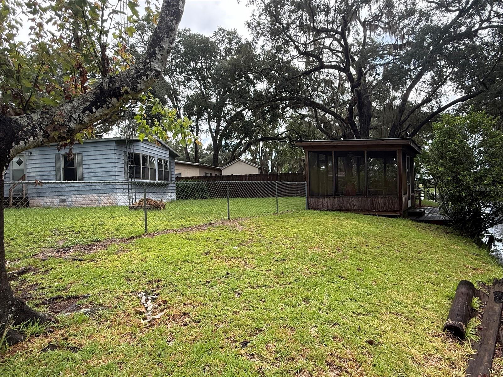 Image 6 of 20 For 20940 142nd Place