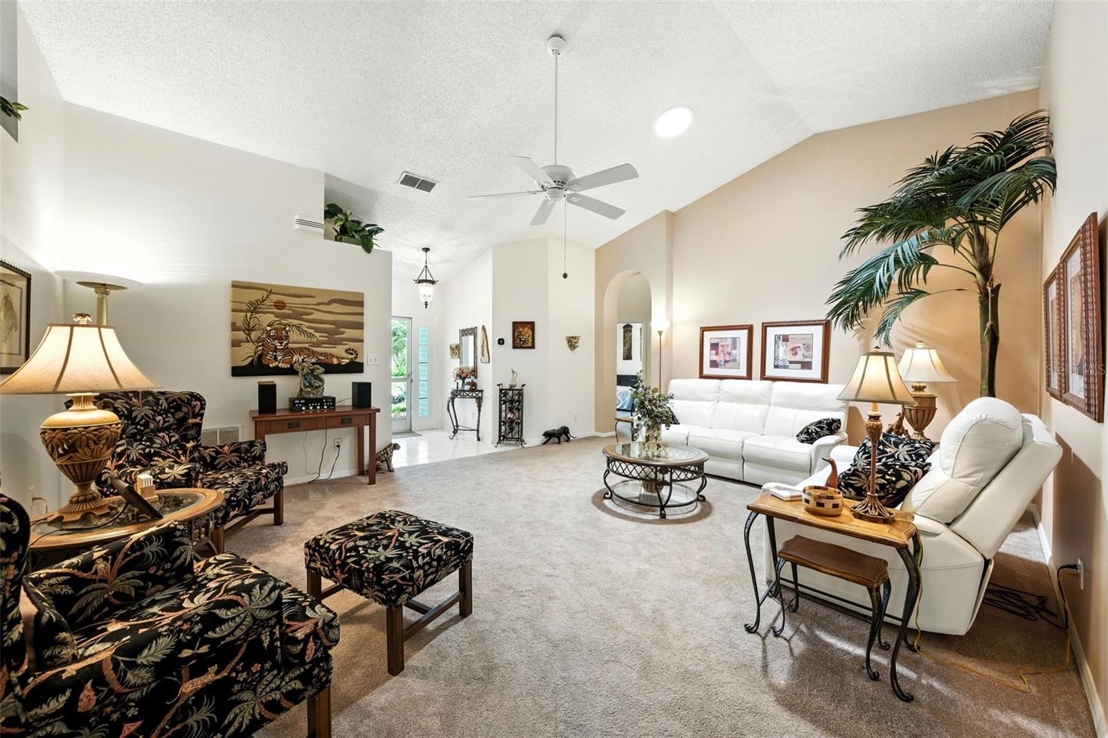 Image 9 of 57 For 4552 Peach Tree Street