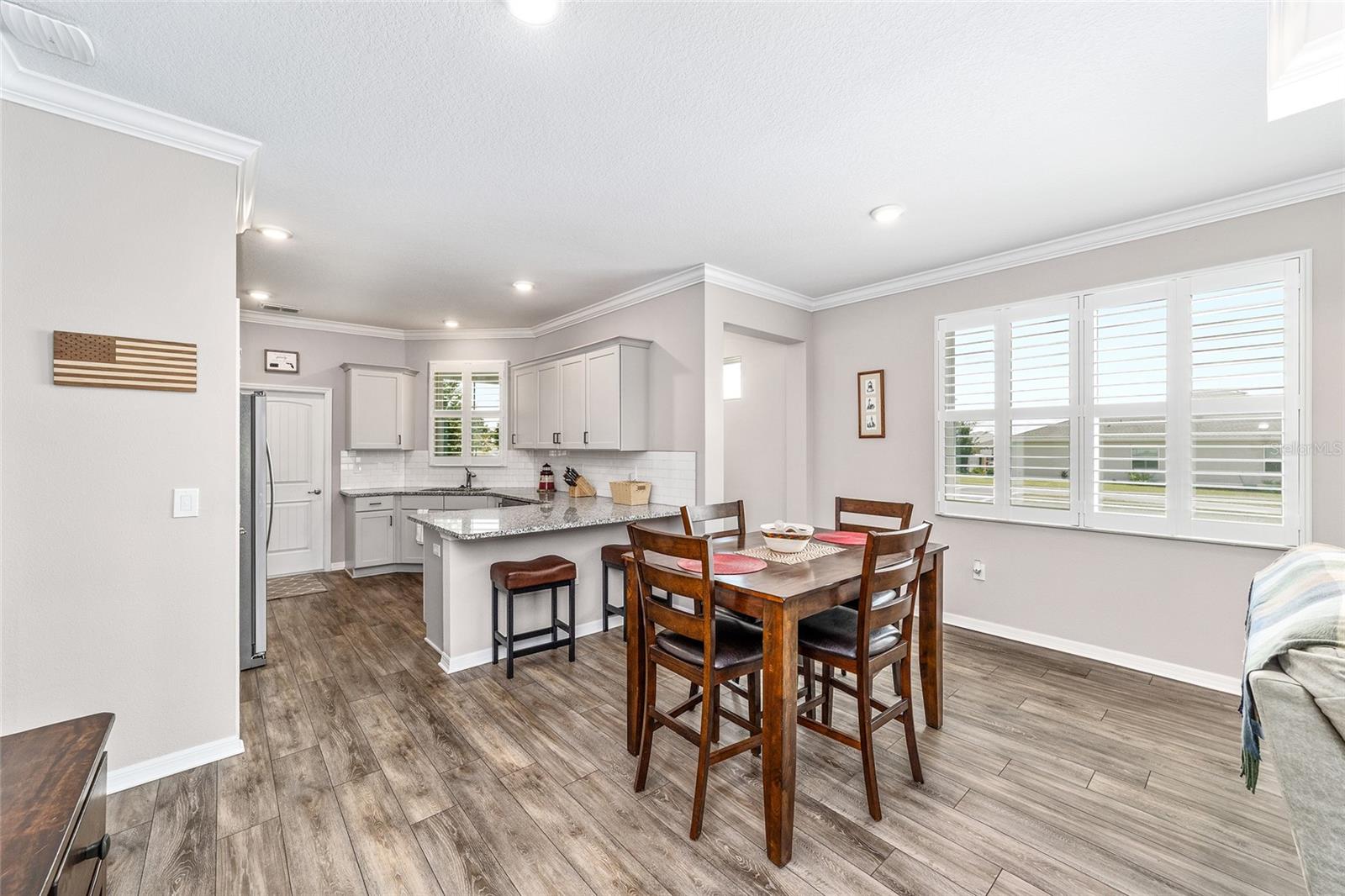 Image 13 of 34 For 10394 96th Loop