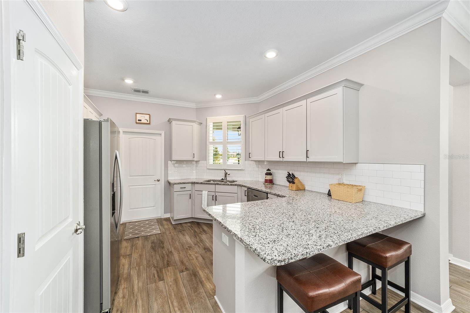 Image 15 of 34 For 10394 96th Loop