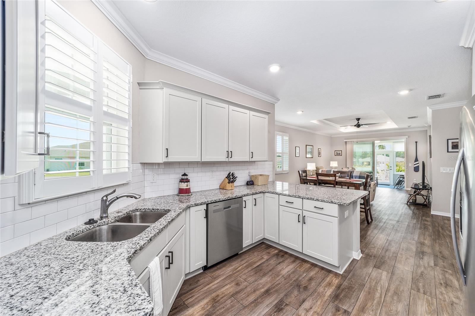 Image 17 of 34 For 10394 96th Loop