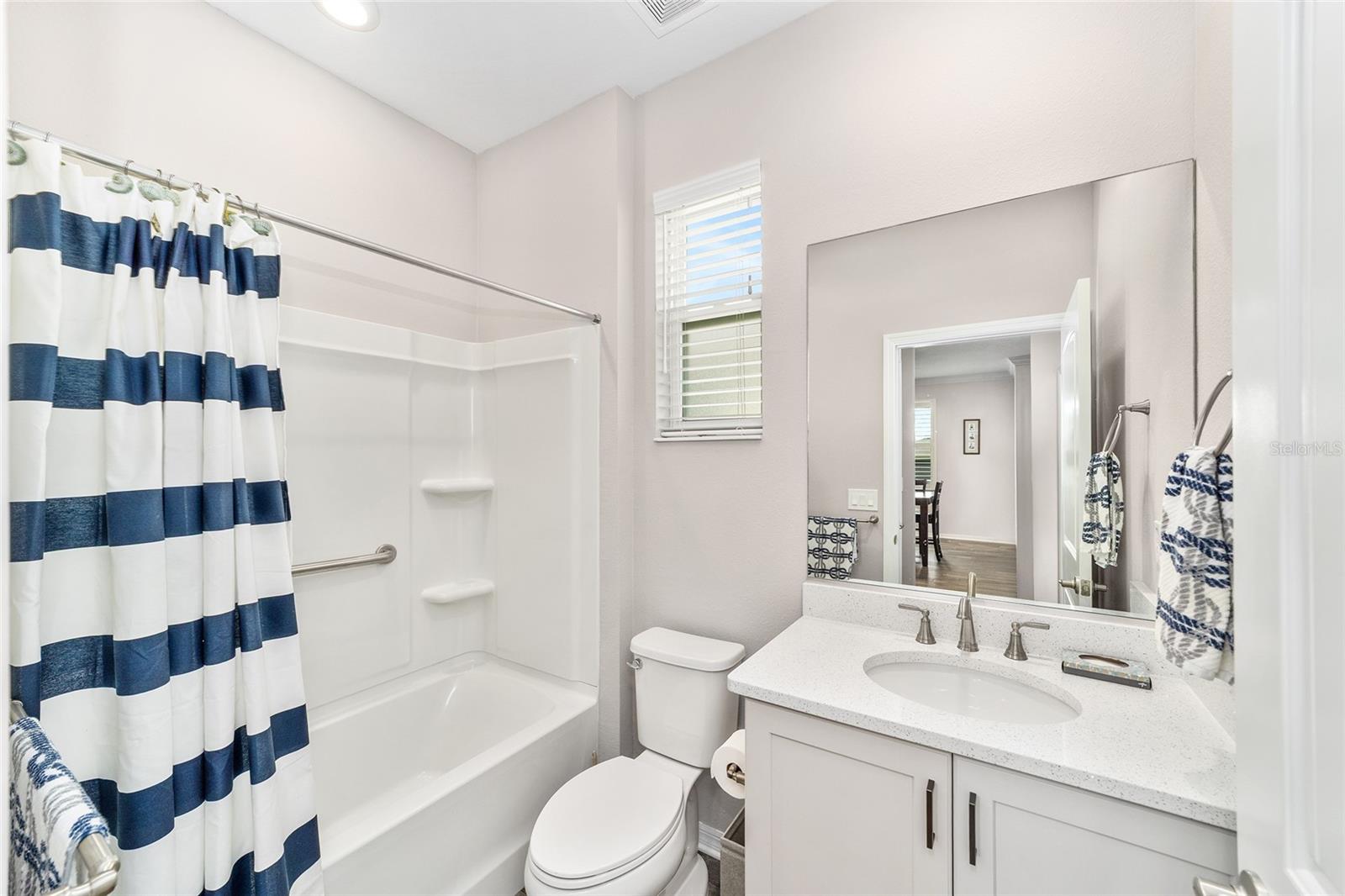 Image 29 of 34 For 10394 96th Loop